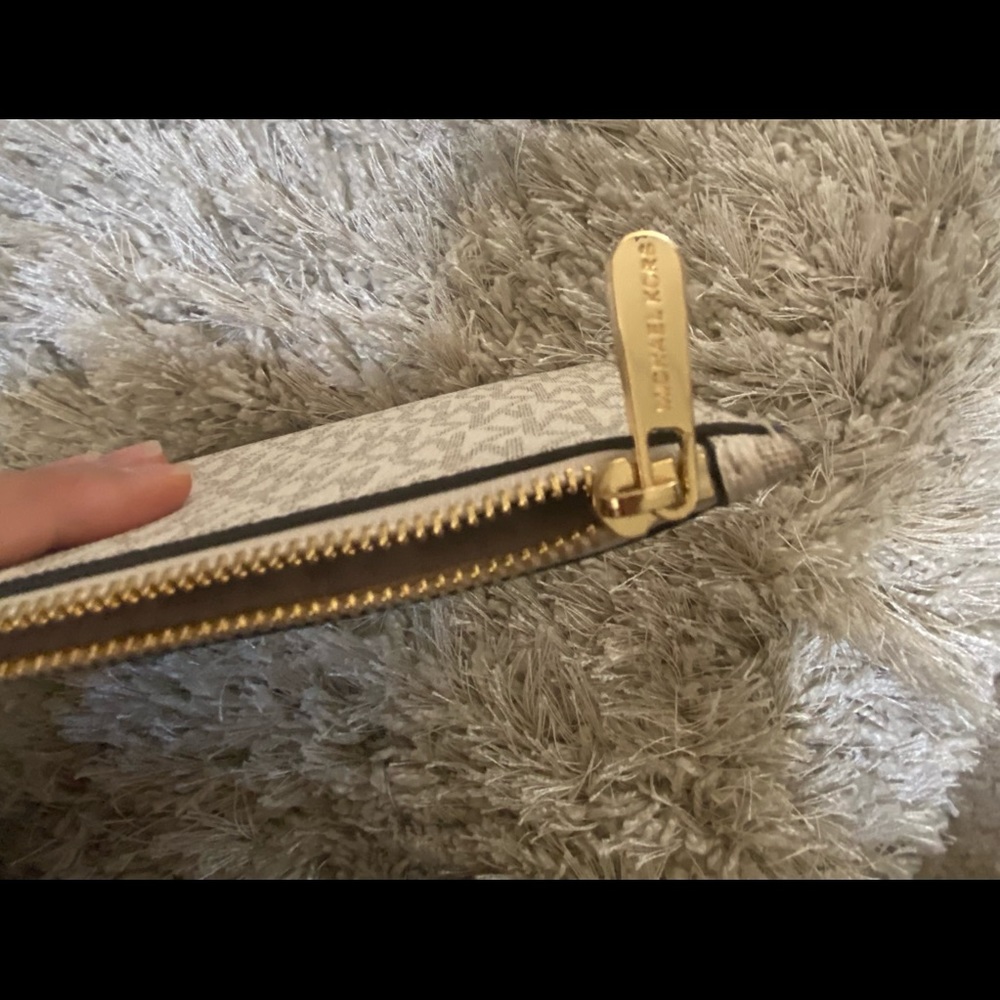 SOLD**Michael Kors Wristlet - Picture 2 of 4